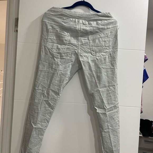 Italian Pants y color silver one size fits all they are stretch very Beautiful - Picture 3 of 4